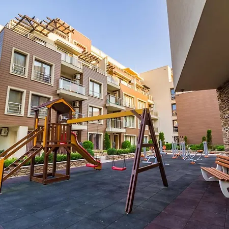 アパート Aпартаменти хоризонт